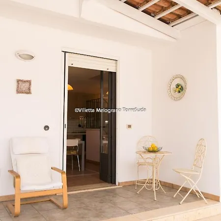 Tatil Evi Melograno Con Patio 6pax, 200m Dal Mare Racale