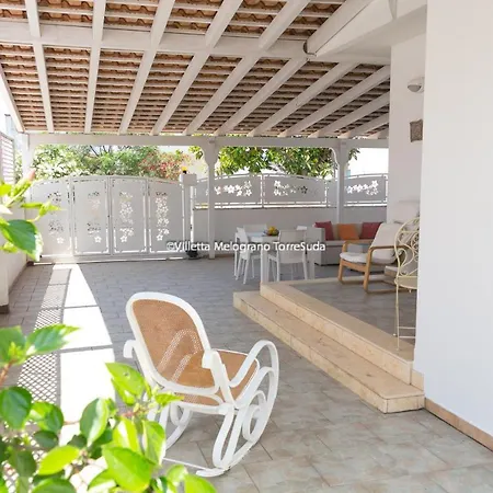 Melograno Con Patio 6pax, 200m Dal Mare Tatil Evi