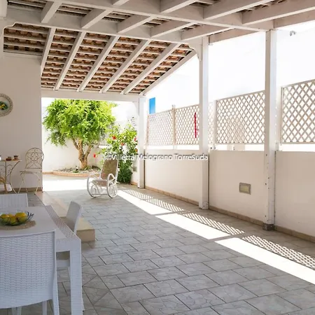 Melograno Con Patio 6pax, 200m Dal Mare Tatil Evi Racale