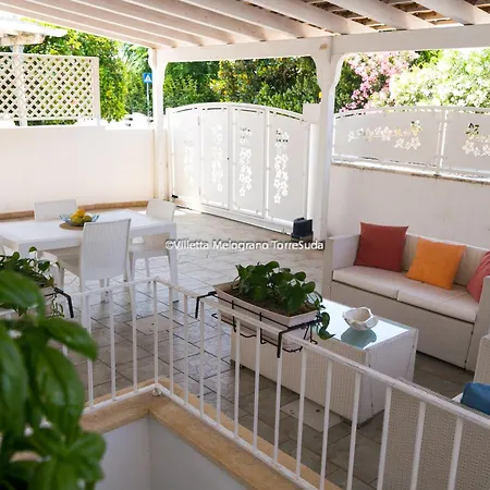 Tatil Evi Melograno Con Patio 6pax, 200m Dal Mare Racale